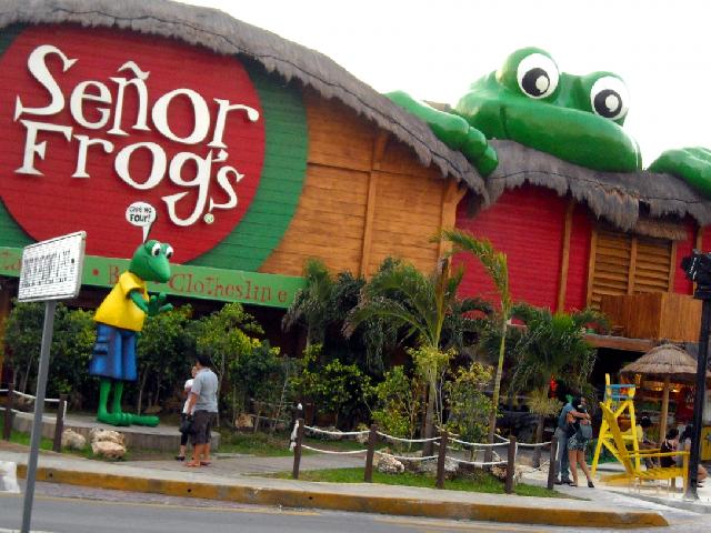 Senor Frogs Outside